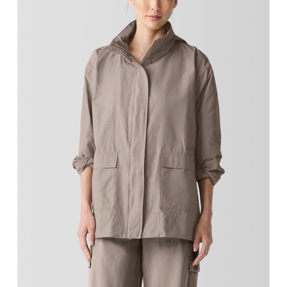Eileen Fisher Light Cotton Nylon Stand Collar Jacket
Boxy Fit Nylon Oversized M